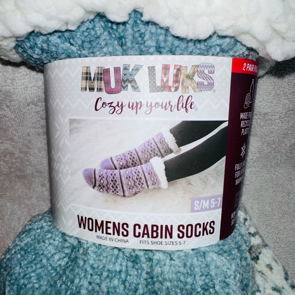 Muk Luks Shoes - NWT Women’s S/M (Shoe Size 5-7) Muk Luks Cabin Socks 2 Pair Pack Blue/White